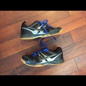 Nike multicourt 10 size 8.5